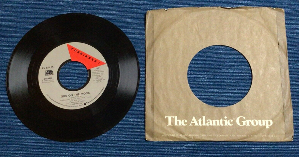 Foreigner – Urgent / Girl On The Moon - 1981 45 rpm 7" Vinyl Record ~890A